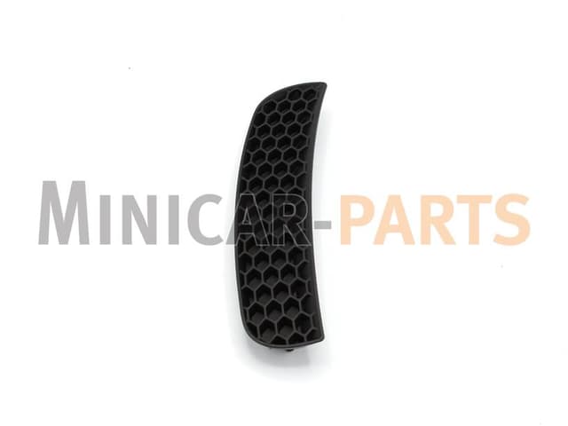 Grille gauche de pare choc arriere Aixam